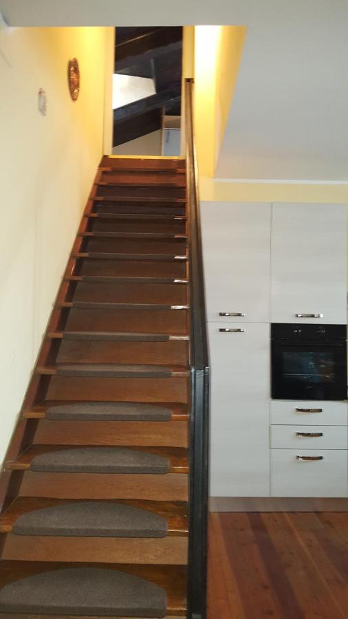 Torres Rojas Apartment Ivrea Exterior foto
